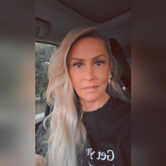 Meet your Posher, Diana - Picture 1 of 1